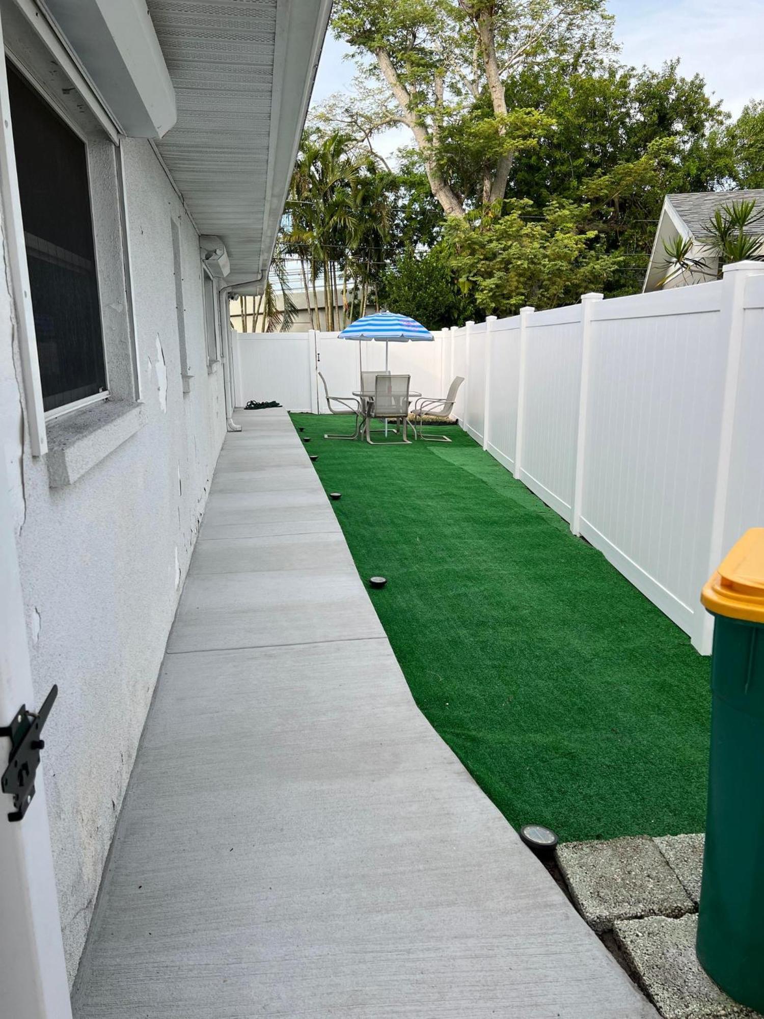 Cozy Private Studio W/Own Yard - 3Mi From Beach Seminole Eksteriør bilde