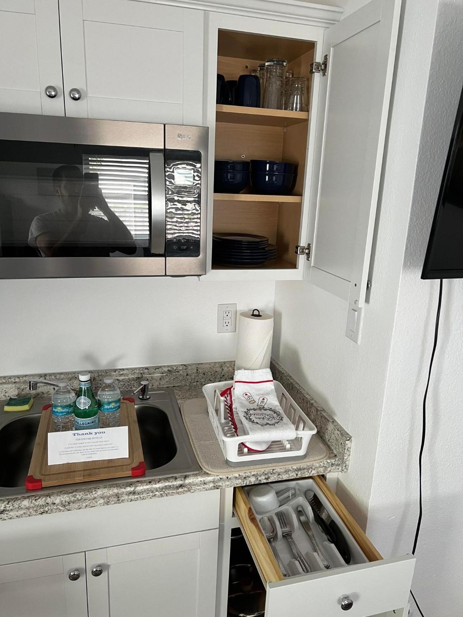 Cozy Private Studio W/Own Yard - 3Mi From Beach Seminole Eksteriør bilde