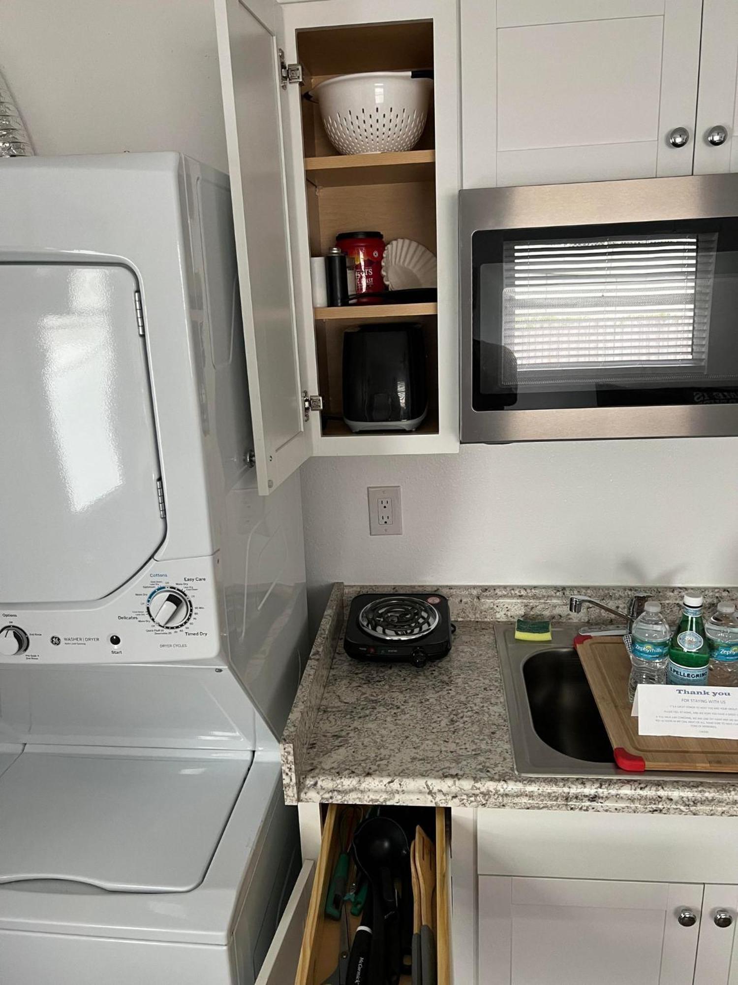 Cozy Private Studio W/Own Yard - 3Mi From Beach Seminole Eksteriør bilde